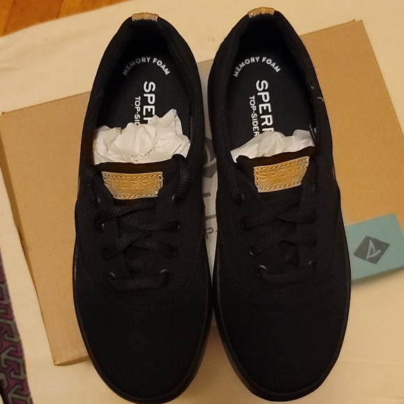 Shoe - Picture 1 of 3